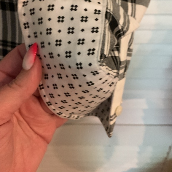 Chaps no iron button down shirt - Picture 6 of 11